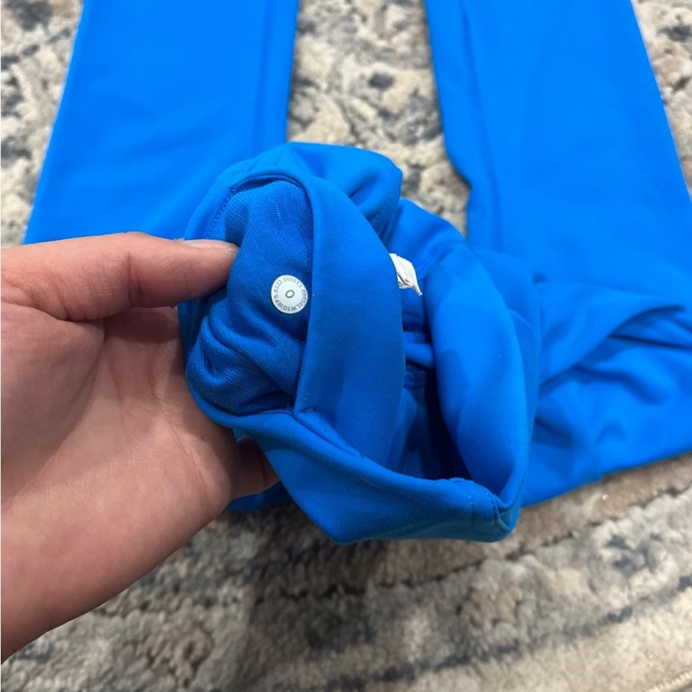 Lululemon - Picture 2 of 5